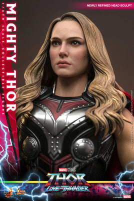 Mighty Thor Sixth Scale Figure by Hot Toys MMS663